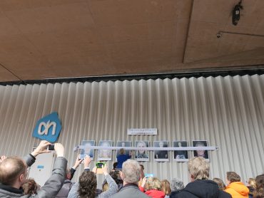 Foto’s opening buitenexpo Gelukkig Zaans bij AH Koog aan de Zaan